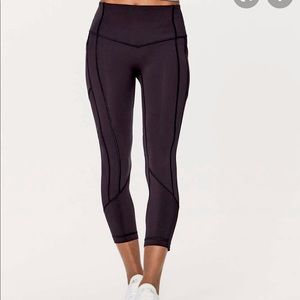 Lululemon all the right places crop | size 6
